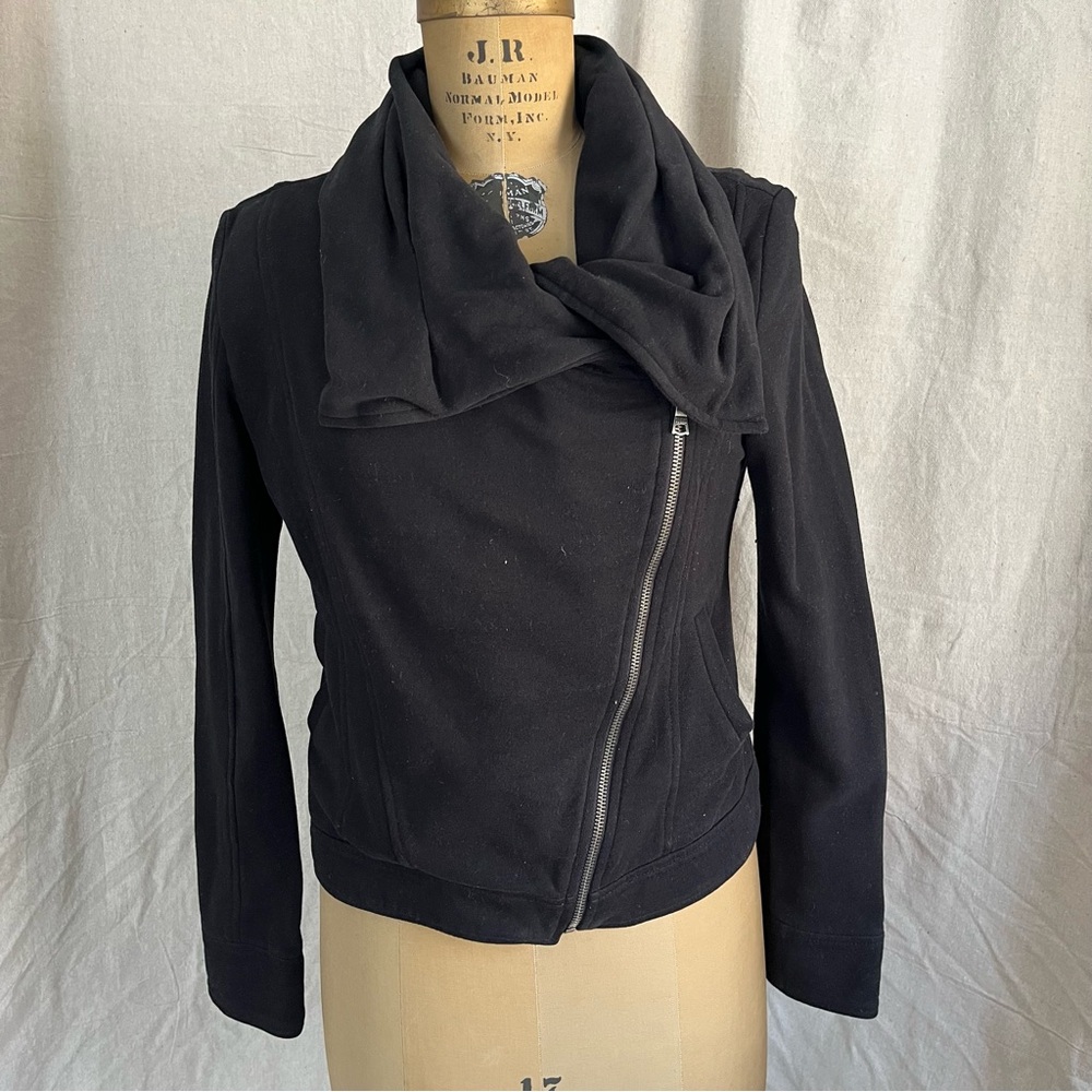 Express Women’s Zip Front Fleece with Oversized Collar